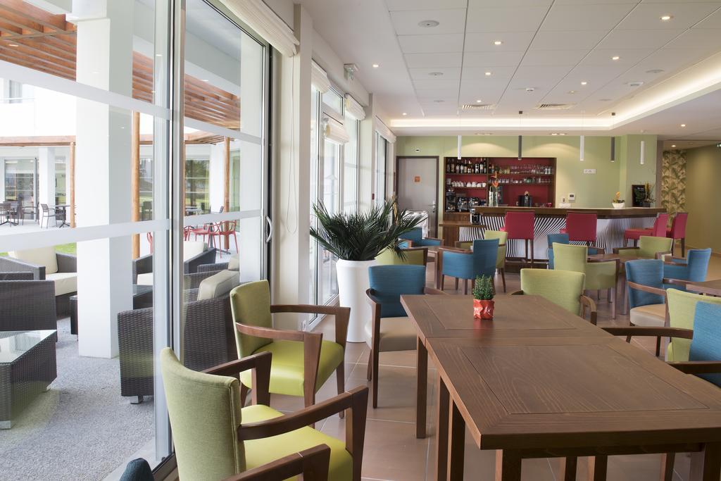 Domitys Le Palmier Du Roi Aparthotel Pau Ruang foto